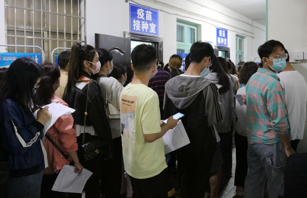 我校新冠肺炎疫苗接種工作高效推進(jìn)